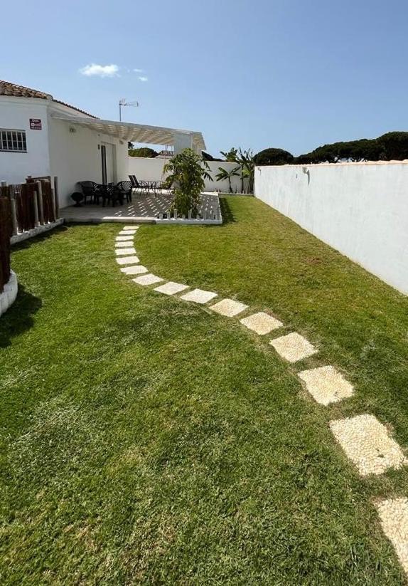 LA PALAPA, Chalet con piscina privada y muy cerca del mar Villa Chiclana de la Frontera Exterior foto
