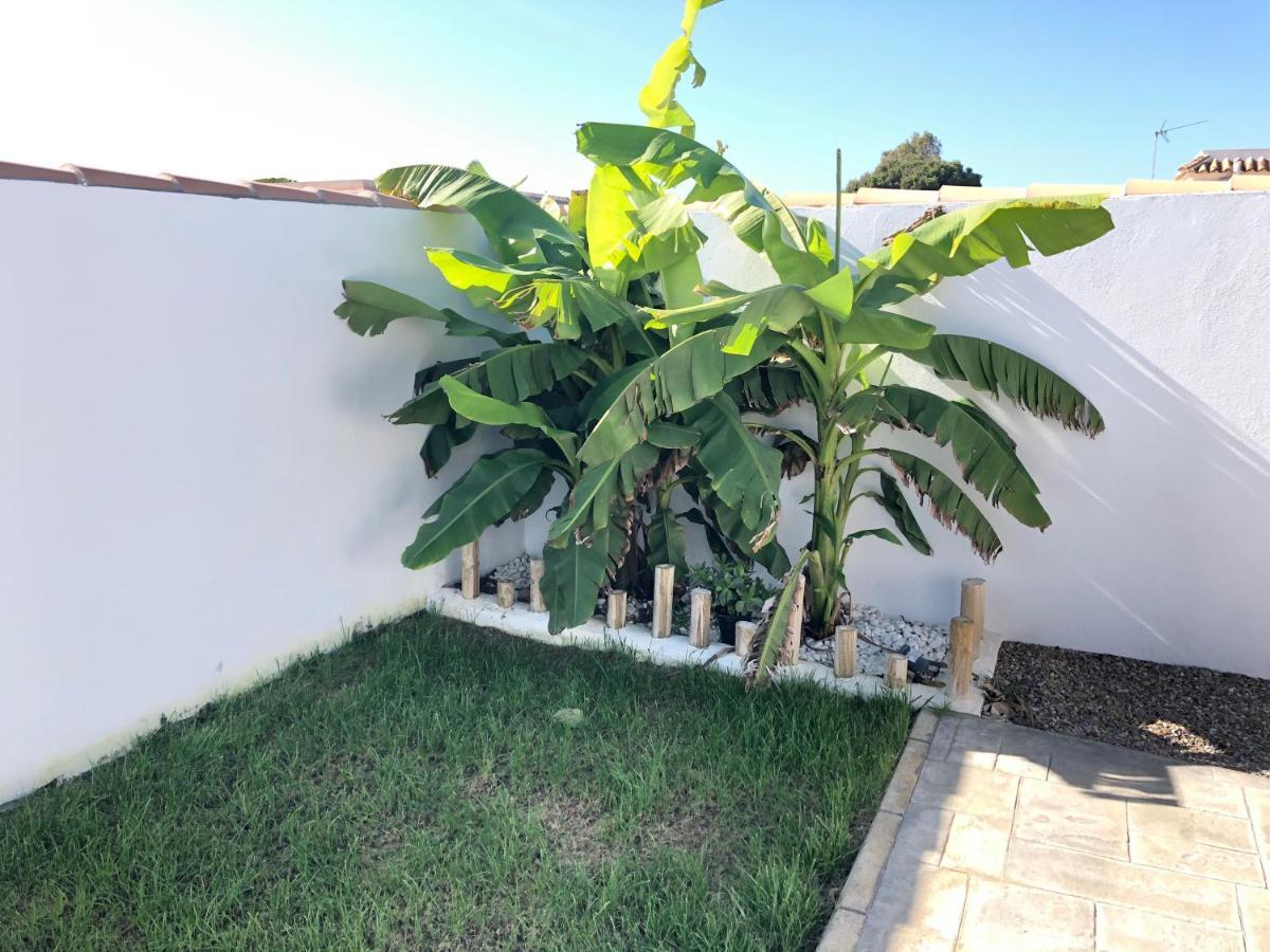 LA PALAPA, Chalet con piscina privada y muy cerca del mar Villa Chiclana de la Frontera Exterior foto